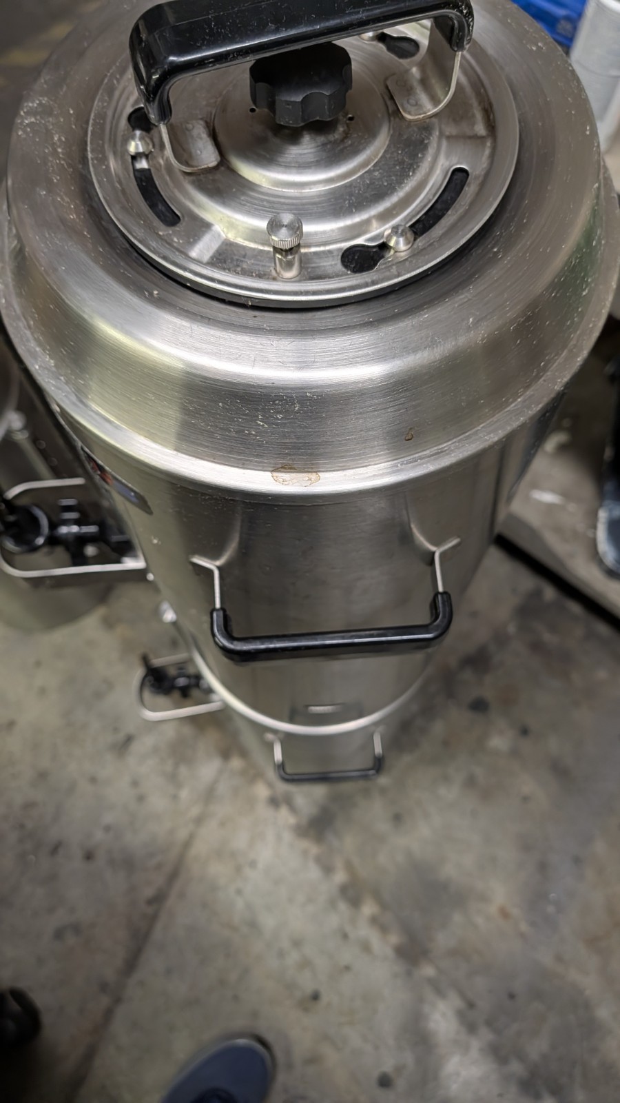 Fetco TPD-30 Luxus 3 Gal Coffee Dispenser. Free Shipping for Most!!