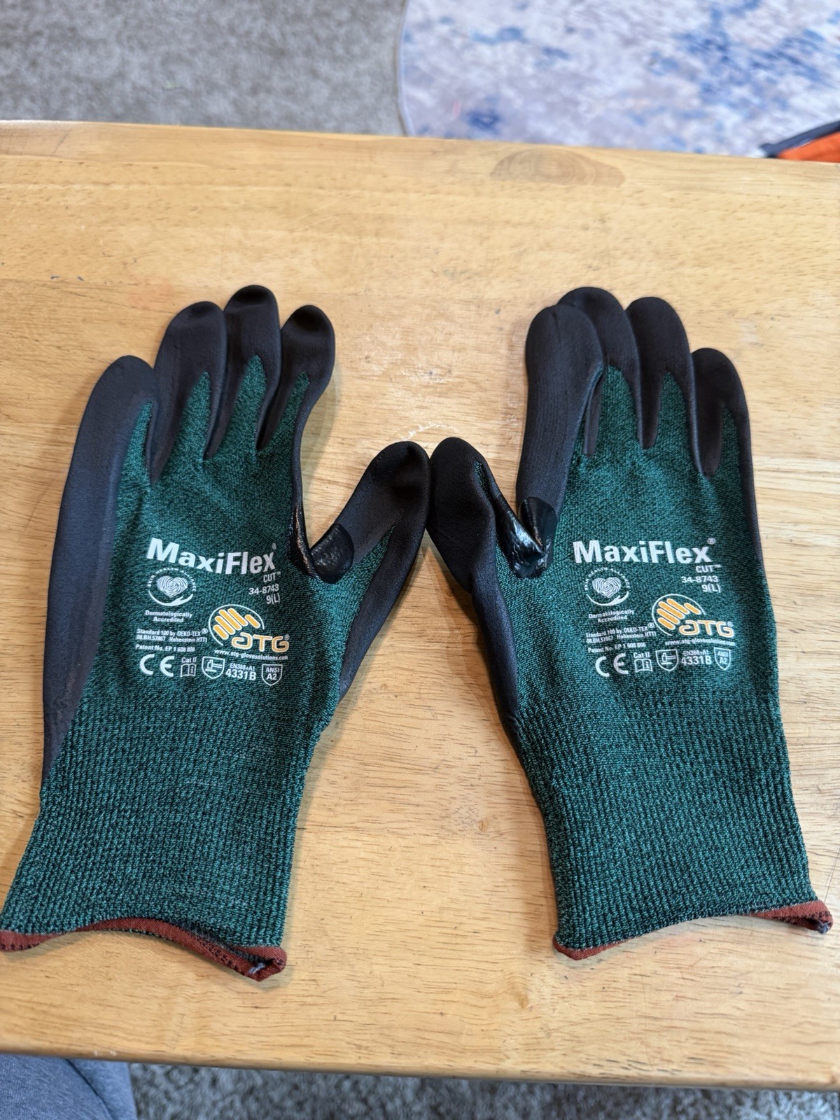 MaxiFlex Nitrile Micro-Foam Coated ANSI A2 Cut Resistant Work Gloves 34-8743 (L)
