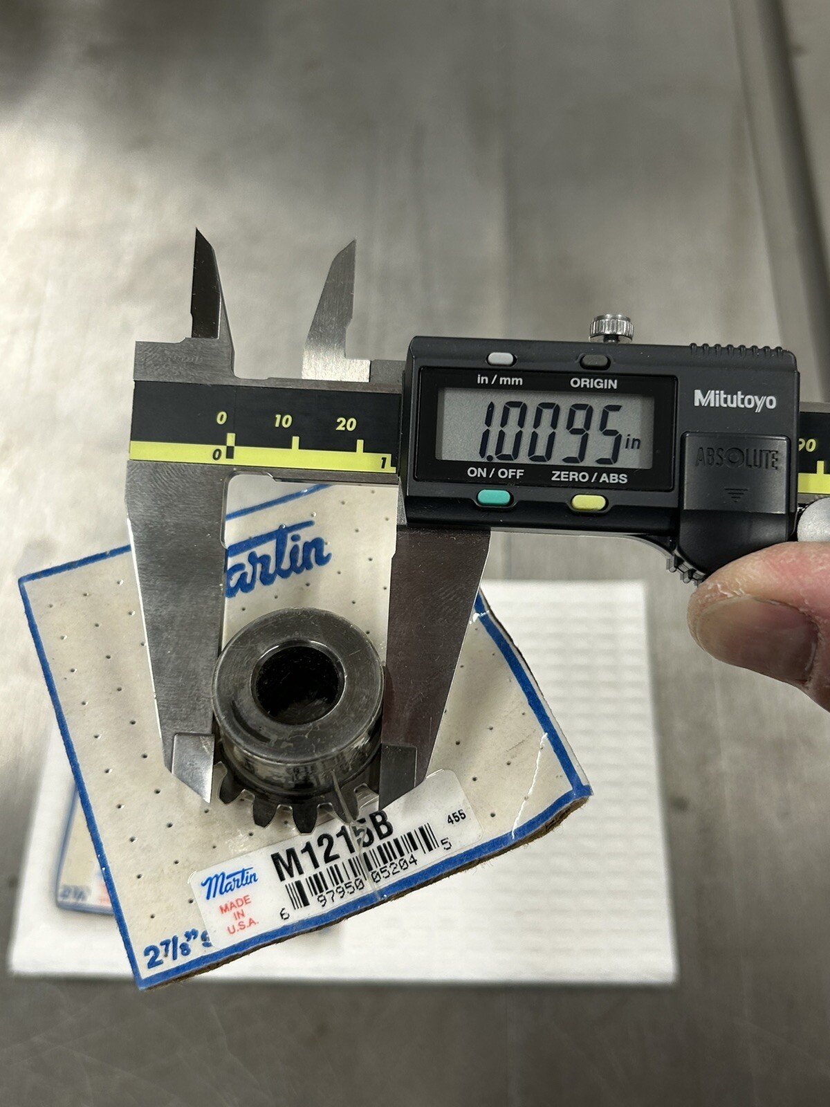 MARTIN 90 DEGREE MITER GEAR PAIR 1/2″ BORE 12 PITCH 15 TEETH NEW IN PACKAGES