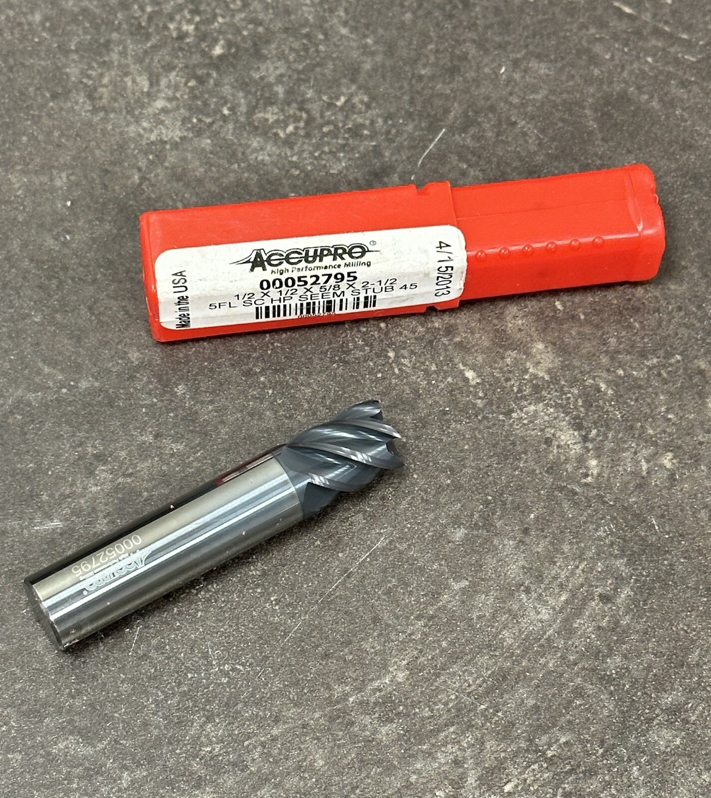 ACCUPRO 00052795 1/2×1/2×5/8×2-1/2 SOLID CARBIDE END MILL 5FL SC HP SS 45 TOOL