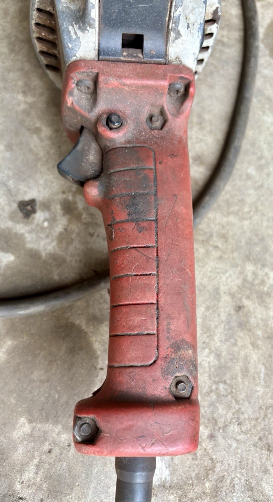 VINTAGE MILWAUKEE HEAVY DUTY SANDER – ROUGH EXTERIOR – RUNS STRONG