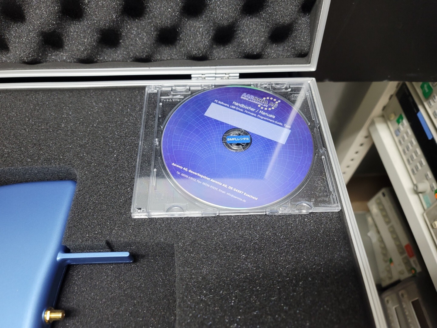 Aaronia HyperLOG 7040: 700MHz to 4GHz High-Performance EMC Antenna (5842)