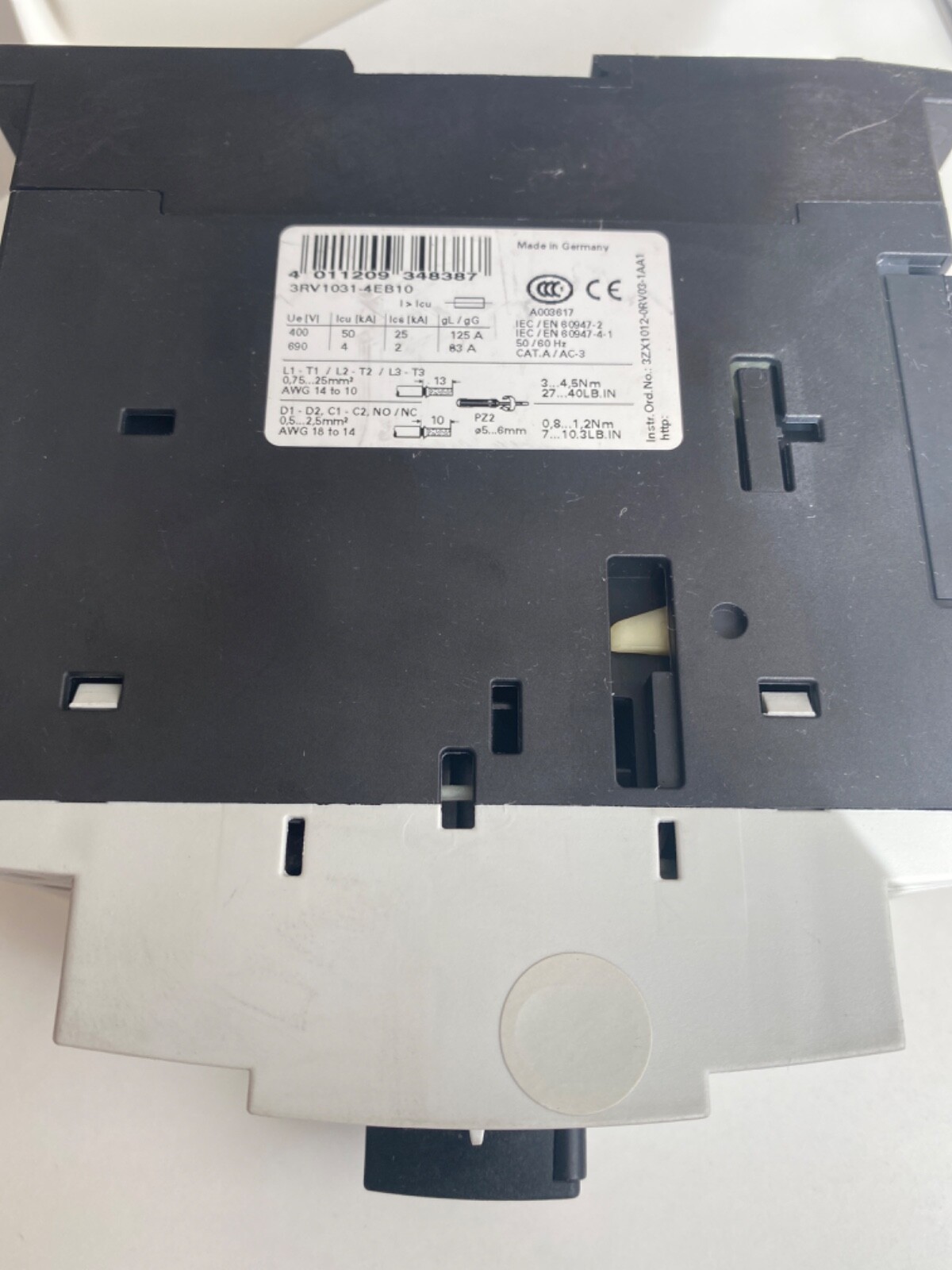 Siemen 3RV1031-4EB10 3RV Used for 3 months, in good shape