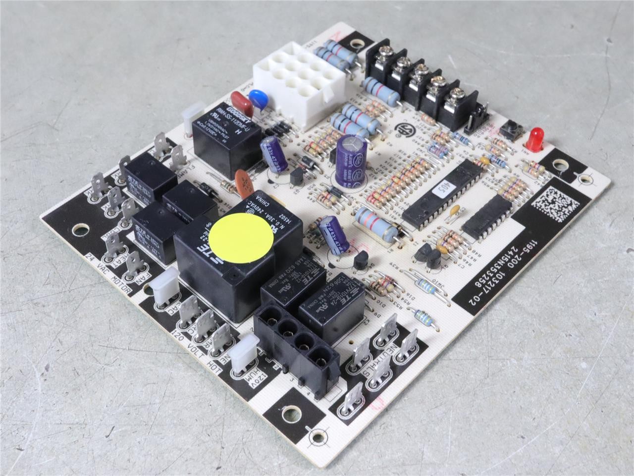 LENNOX 1195-200 Furnace Control Circuit Board 103217-02