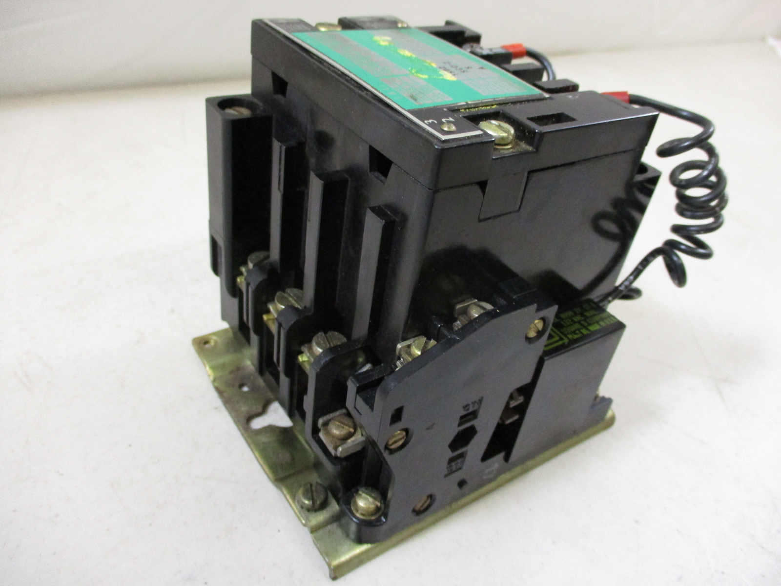 SQUARE D 1502 TYPE SCO2-S SERIES A RELAY w/9999 TYPE ST1 SUPPRESSION MODULE