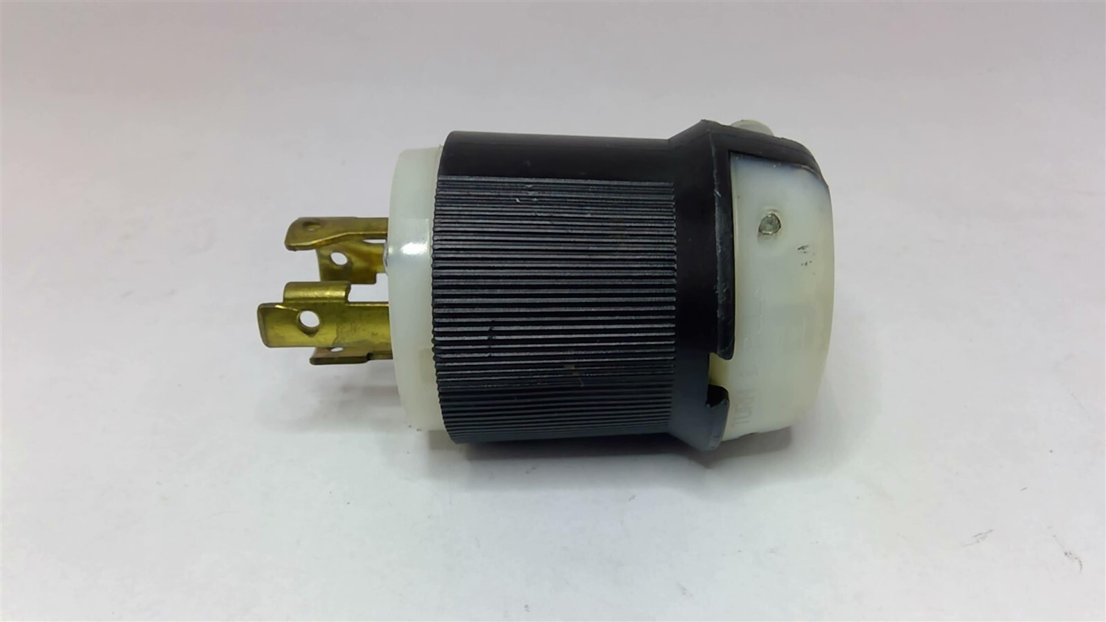 Hubbell HBL2731 Locking Plug 30 A 480 VAC