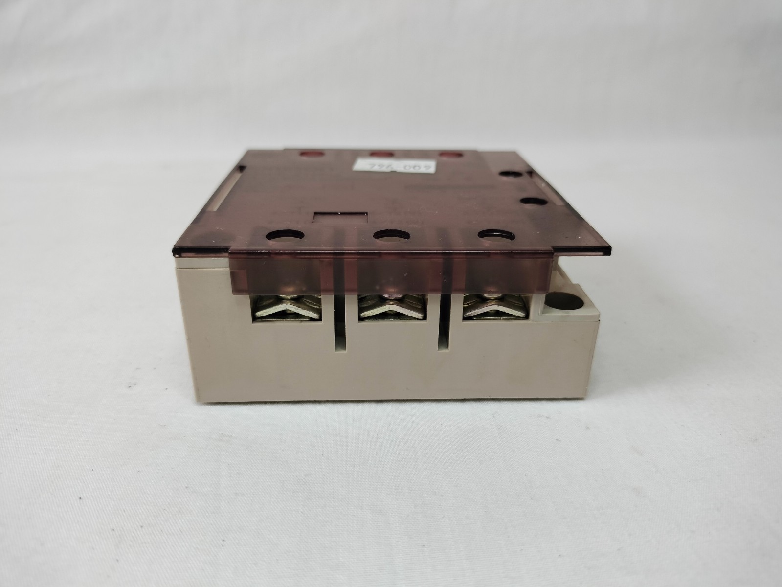 Omron G3PE-215B-3 G3PE215B3 Solid State Contactor AC100-240V 15A DC12-24V