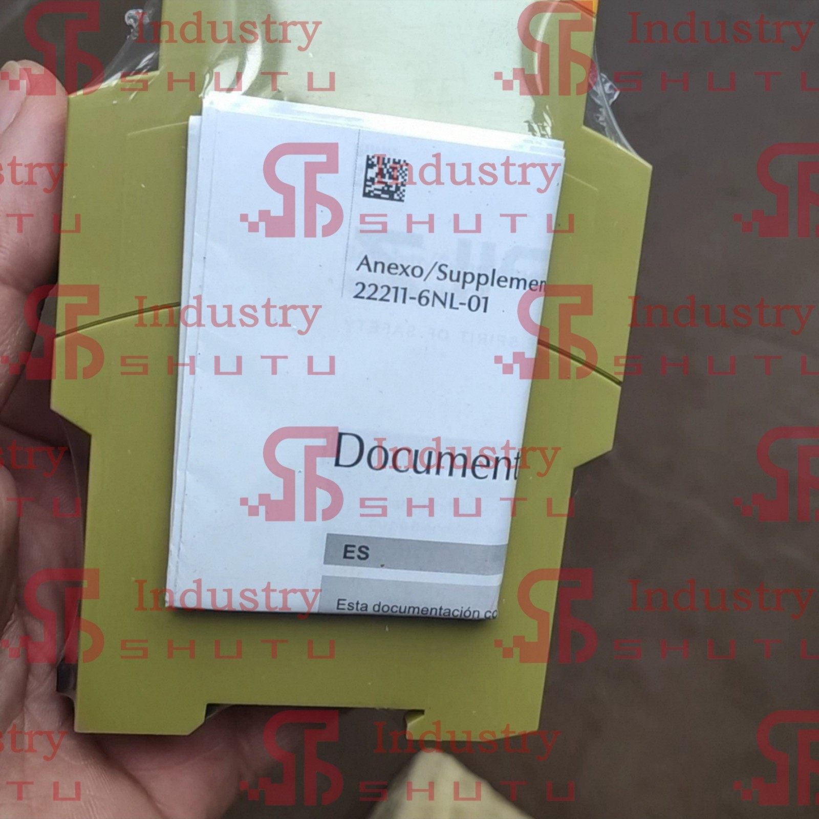 1pcs new PILZ 774580 PZE X4V 0,5s Safety relay