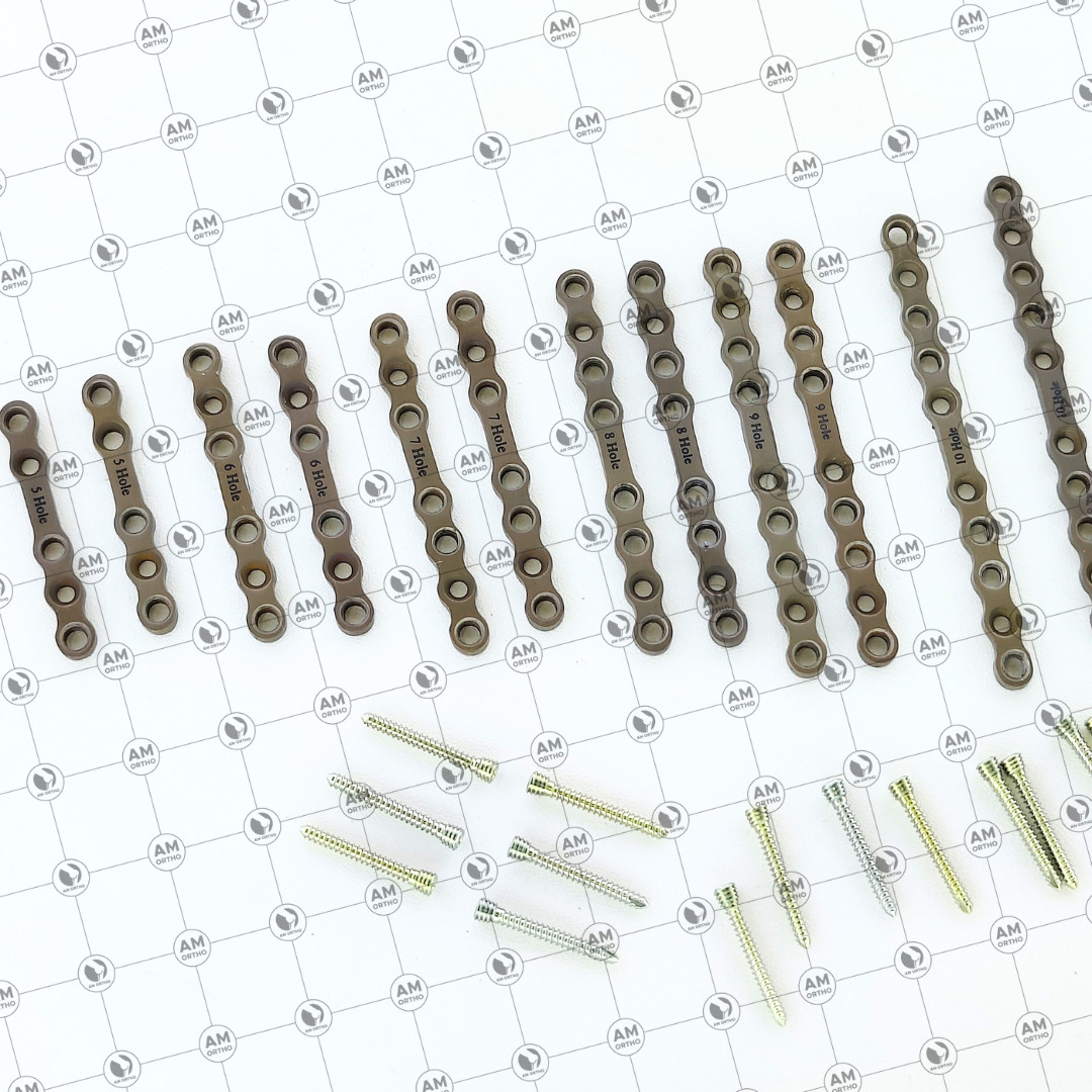 2.0mm Ṽeterinary Straight Plates 5-10 Holes with Locking Screws 83 Pcs Set Ti