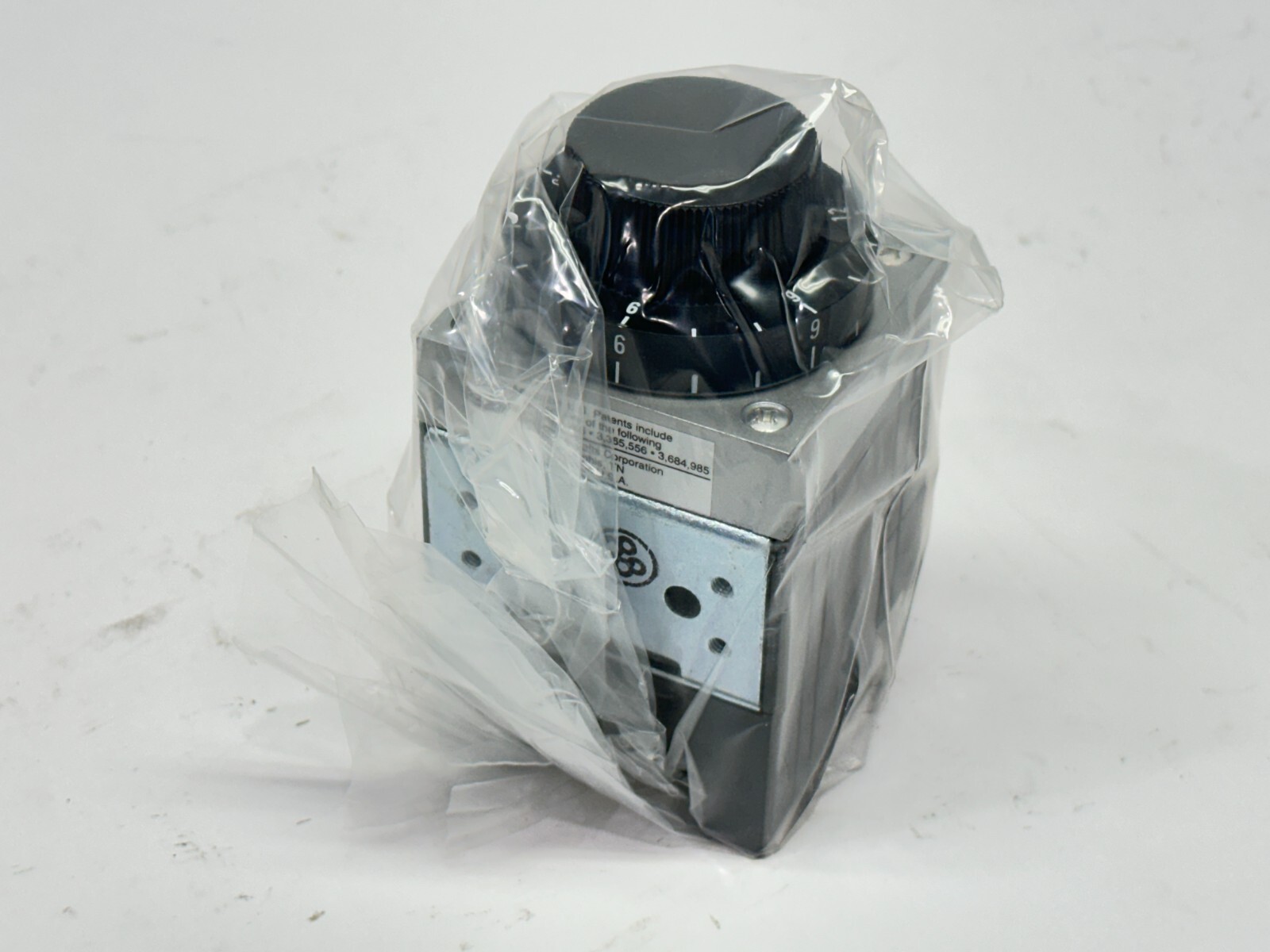 Thomas & Betts E7022AC004 Agastat Timing Relay 1.5-15 Seconds 120V Coil