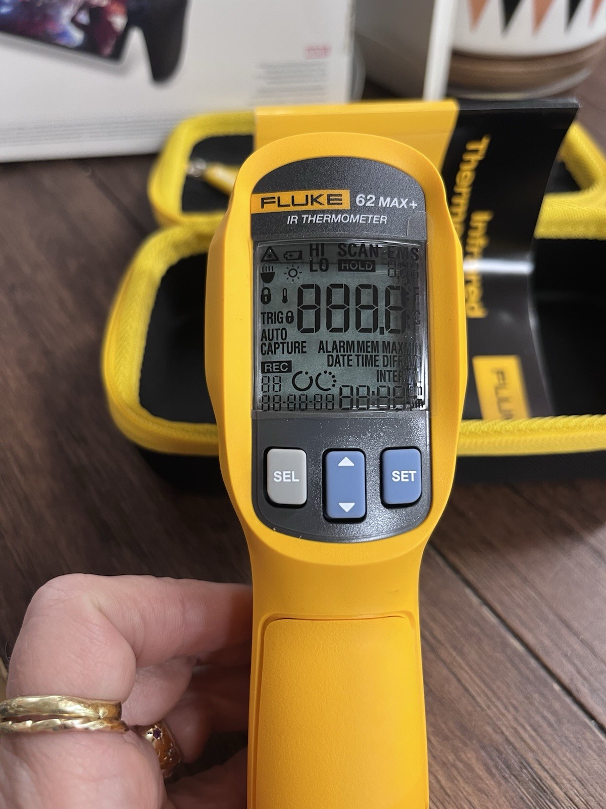 Fluke 62 MAX IR Thermometer 3M Drop -30 To 500C Water/Dust Resistant IP54 Rate