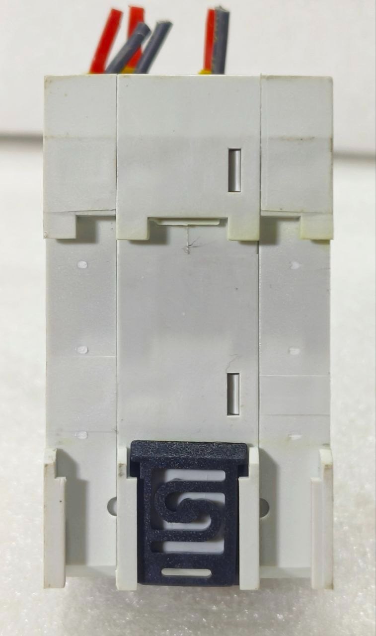 CARLO GAVAZZI DPC01DM44 TRUE RMS 3-PHASE VOLTAGE MONITORING RELAY – 208-690VAC