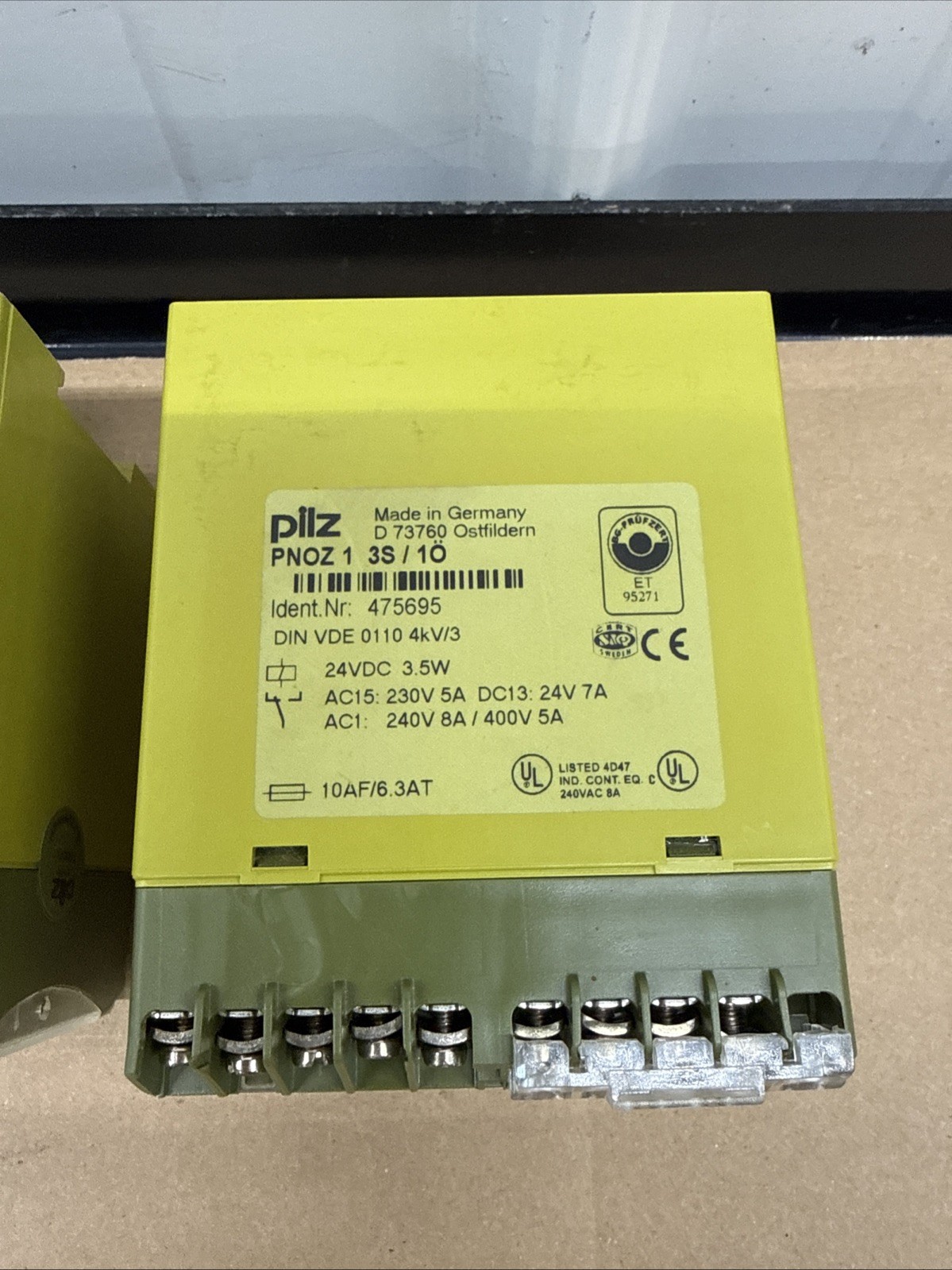 Lot Of 2- PNOZ 1 3S/10 Pilz 475695 Safety Relay 24 VDC 3.5 W