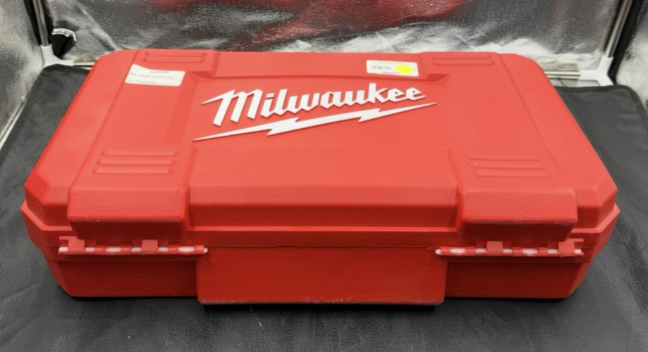 Milwaukee Two-Speed Right Angle Drive 1/2” Drill Kit 48-06-2871