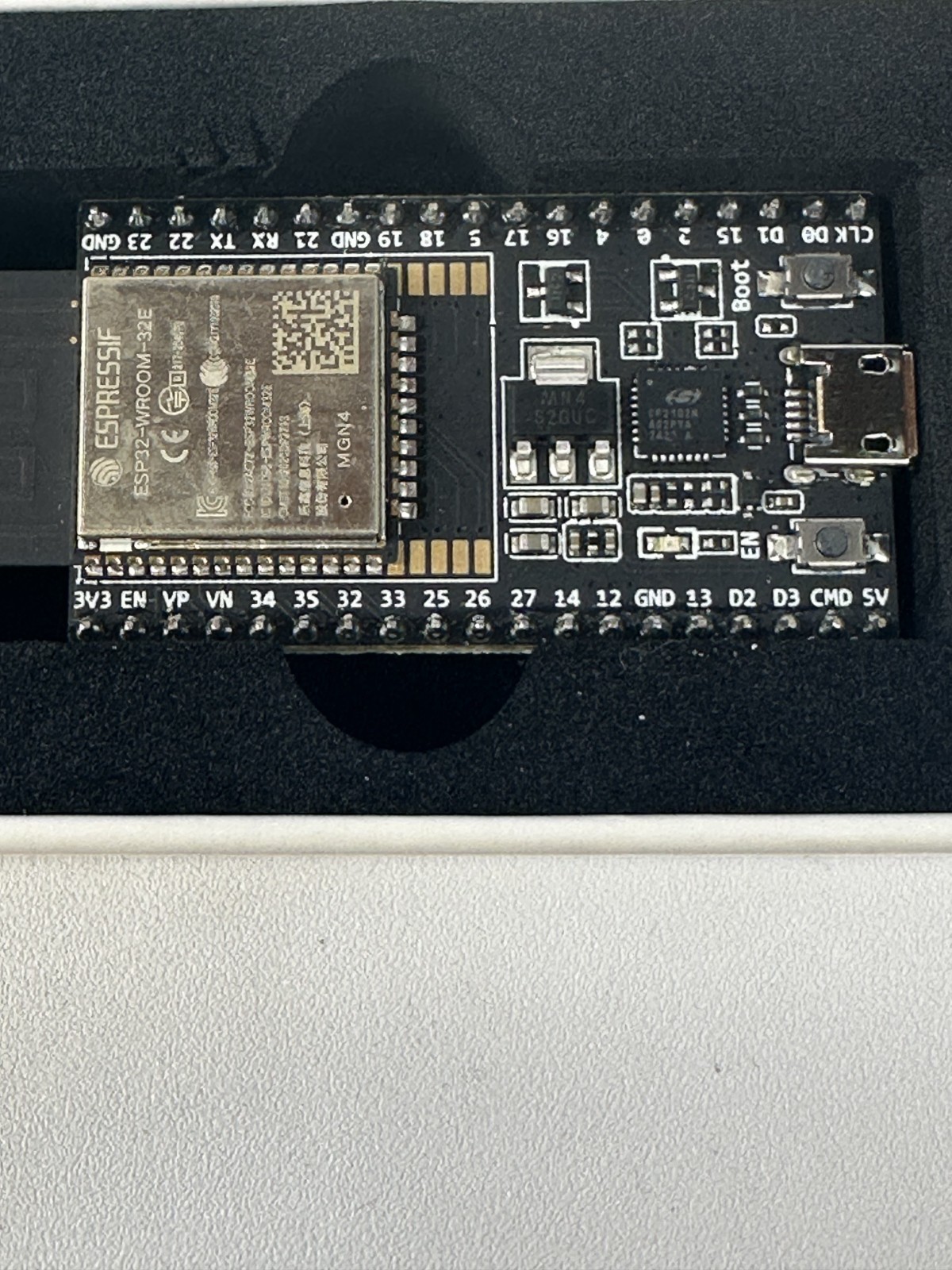Espressif ESP32-DevKitC-32E Development Board 4MB Genuine OEM Wi-Fi | NEW IN BOX