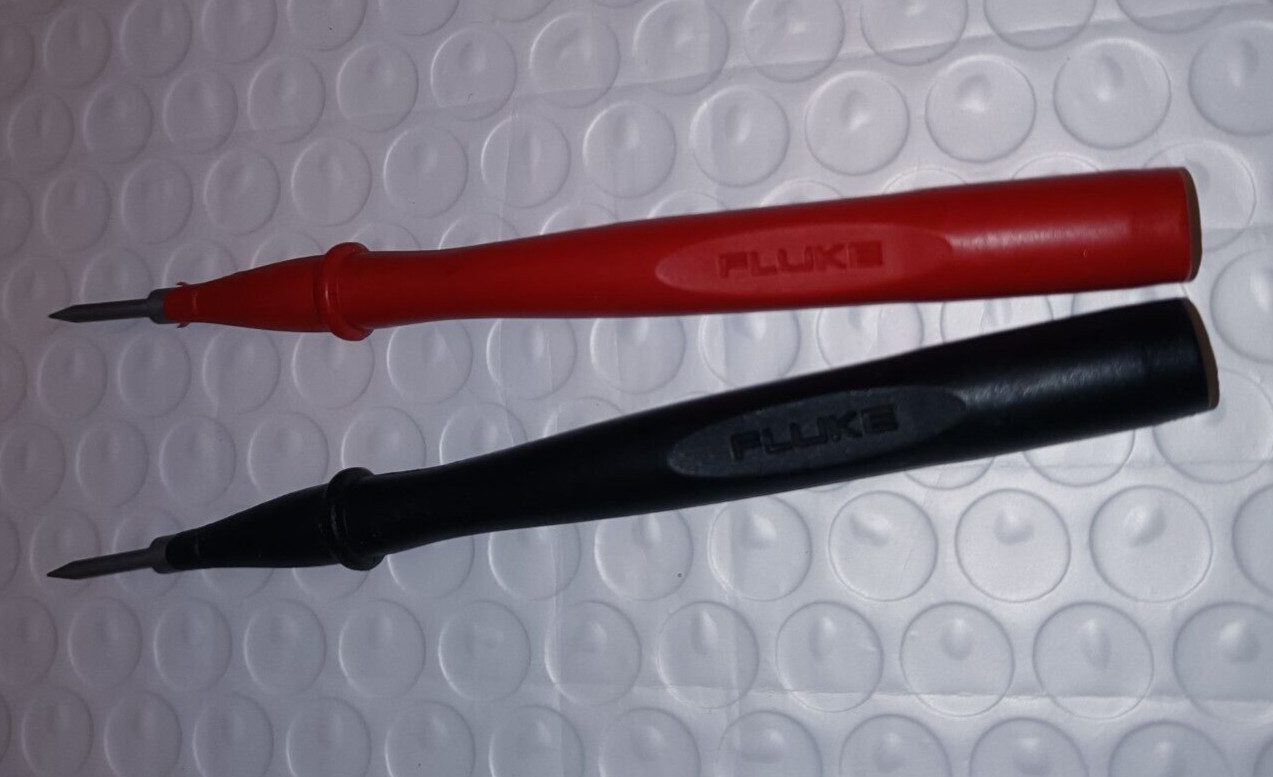 Genuine Fluke TP220 SureGrip Test Probes for TL222/TL224 / Red & Black color