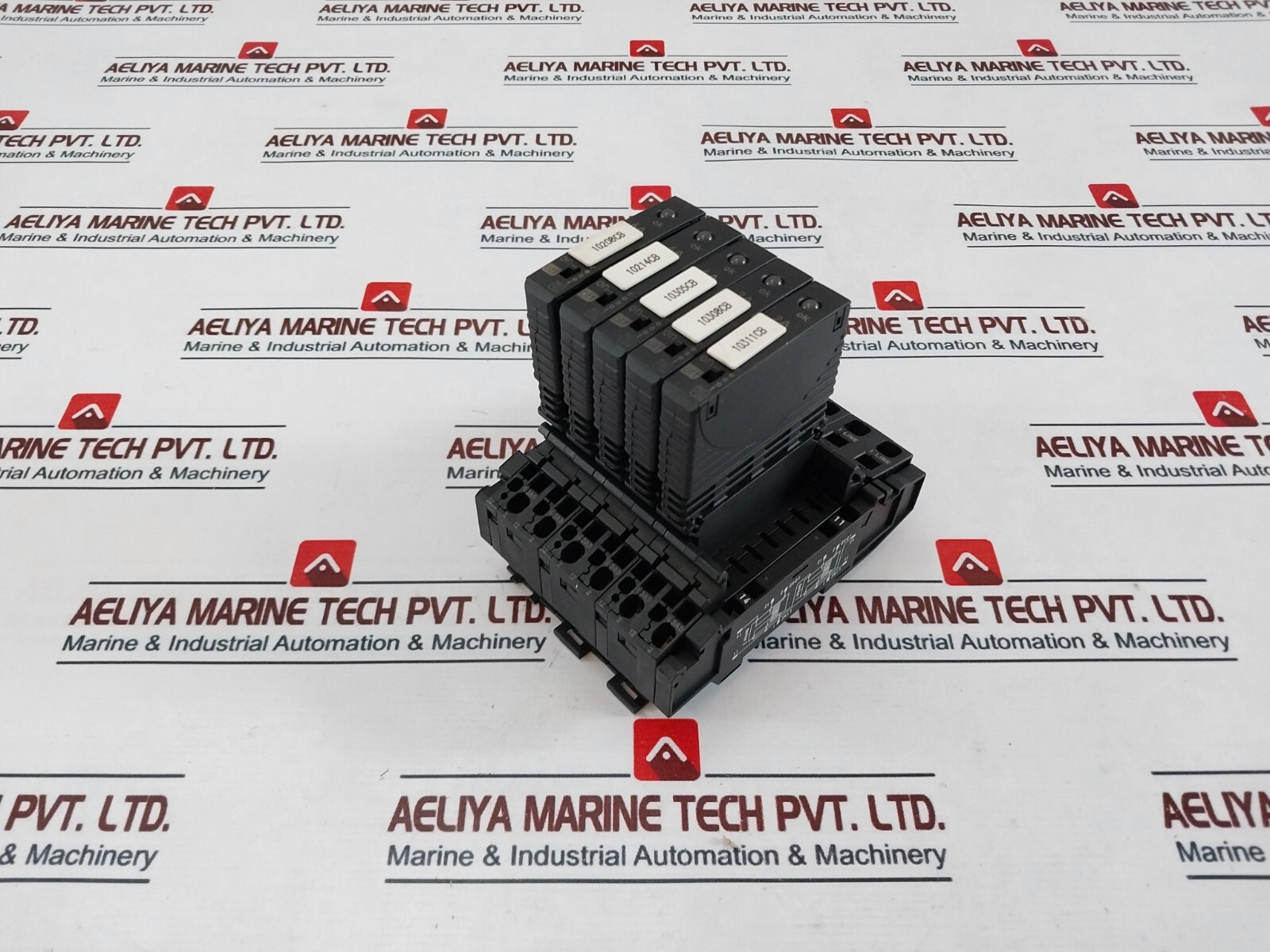 ETA ESX10-101-DC24V-6A/4A/2A Electronic Circuit Protector with Module 17 Plus