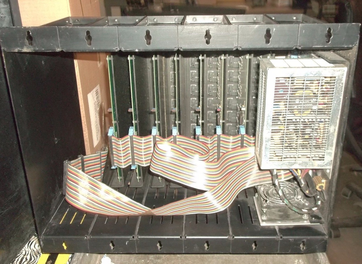 MOORE 6 SLOT RACK 36103-400 RGI POWER SUPPLY 36103-516 GIO BOARDS (MM5)