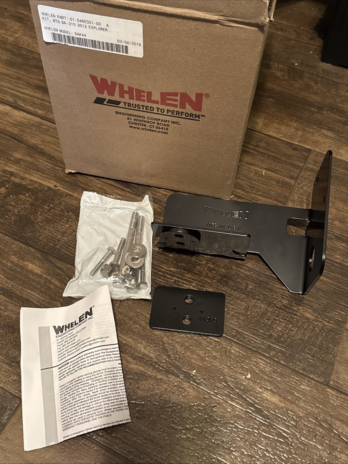 Whelen SAK44 Drivers Side Ford UTILITY EXPLORER BRACKET KIT for SA315 NEW IN BOX