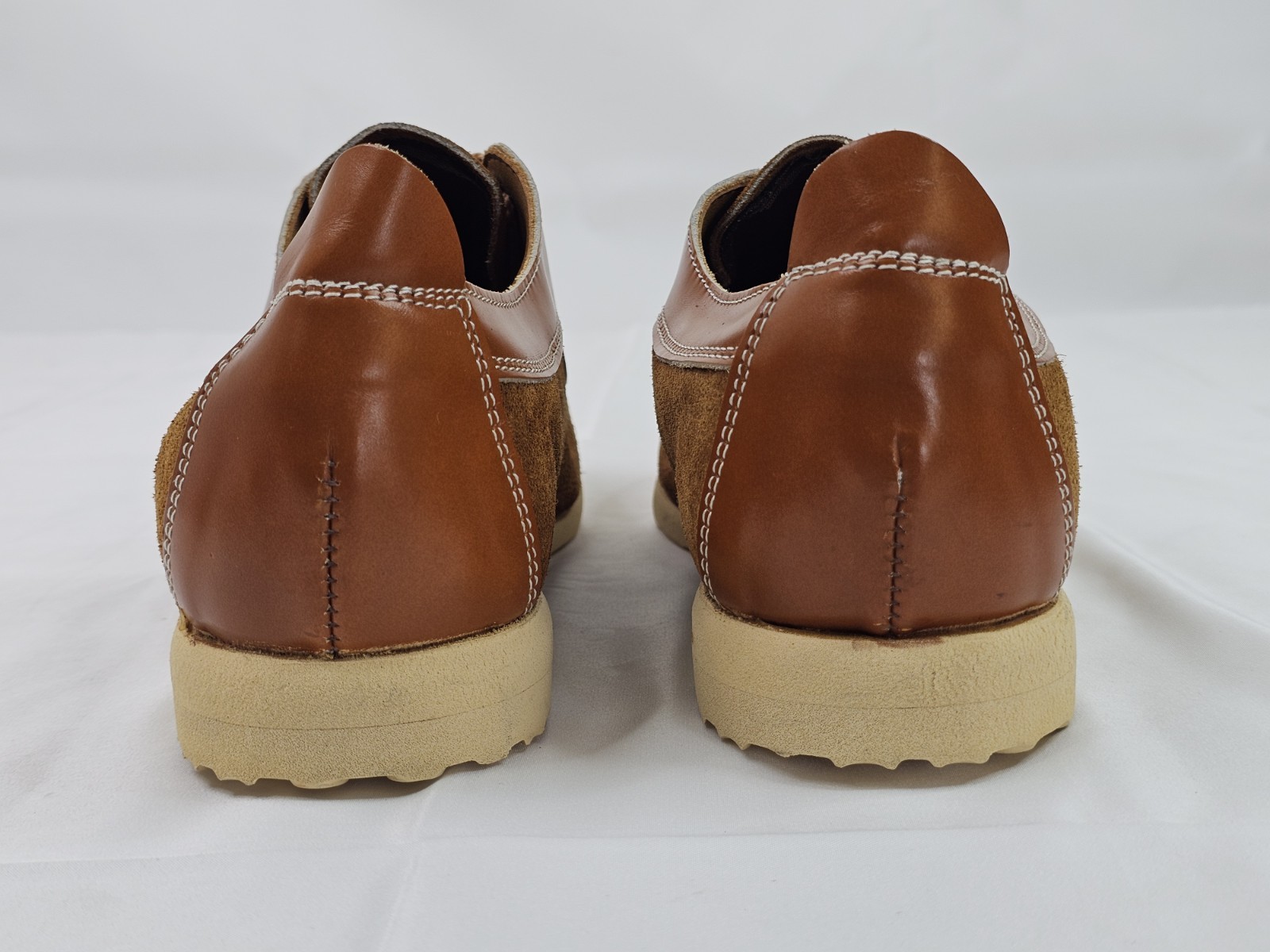 Lehigh Safety Shoe w Lockrim Steel Toe Box Men 9.5M, 2-Tone Tan Suede Leather