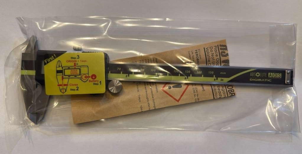 Mitutoyo 500-196-30 6″ 150mm Absolute Digimatic Caliper Japan US Stock