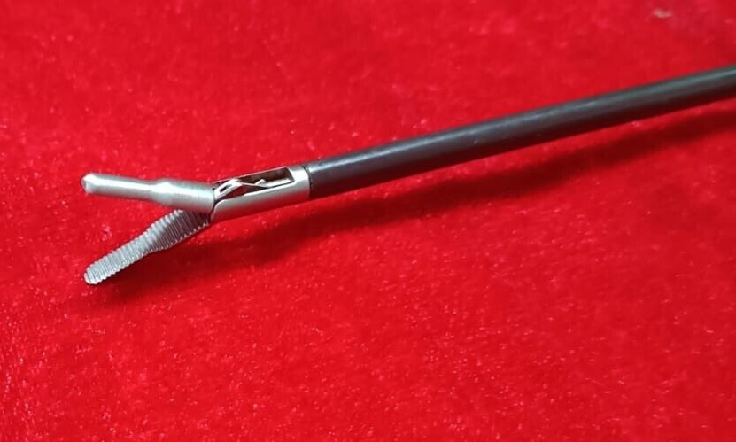 Laparoscopic Dolphine Straight Grasper 5mmx330mm Best Quality Reusable Instrumen