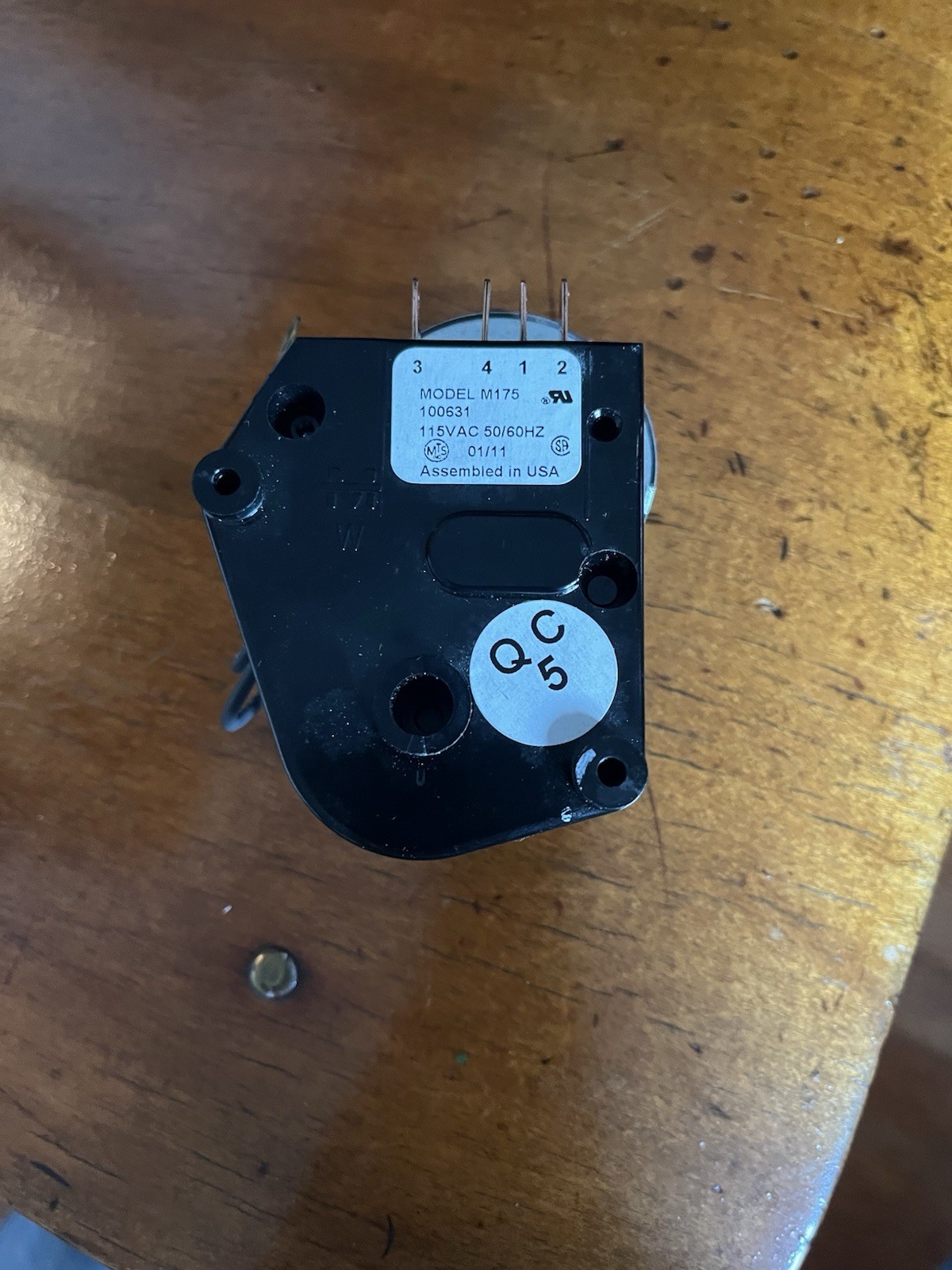 M175 Timer Motor 100631 | Fits Silver King 99291 115V Defrost OEM Freezer Part