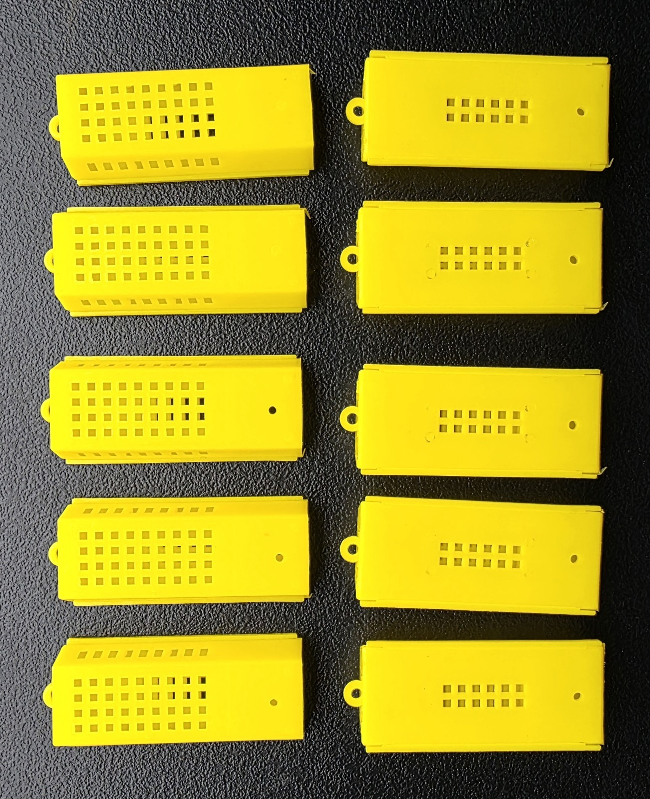 20 Pieces Yellow Queen Bee Butler Cage Catcher Trap Case Beekeeping Rearing Set