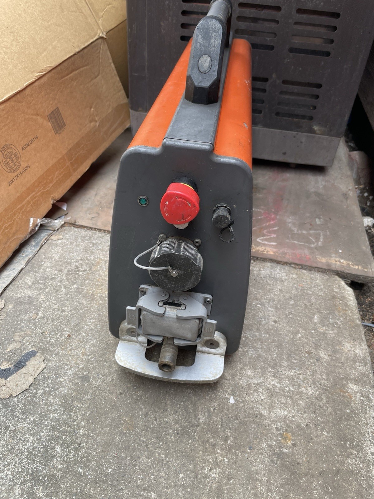 Husqvarna WS 482 HF System With PP 490 Wall Saw