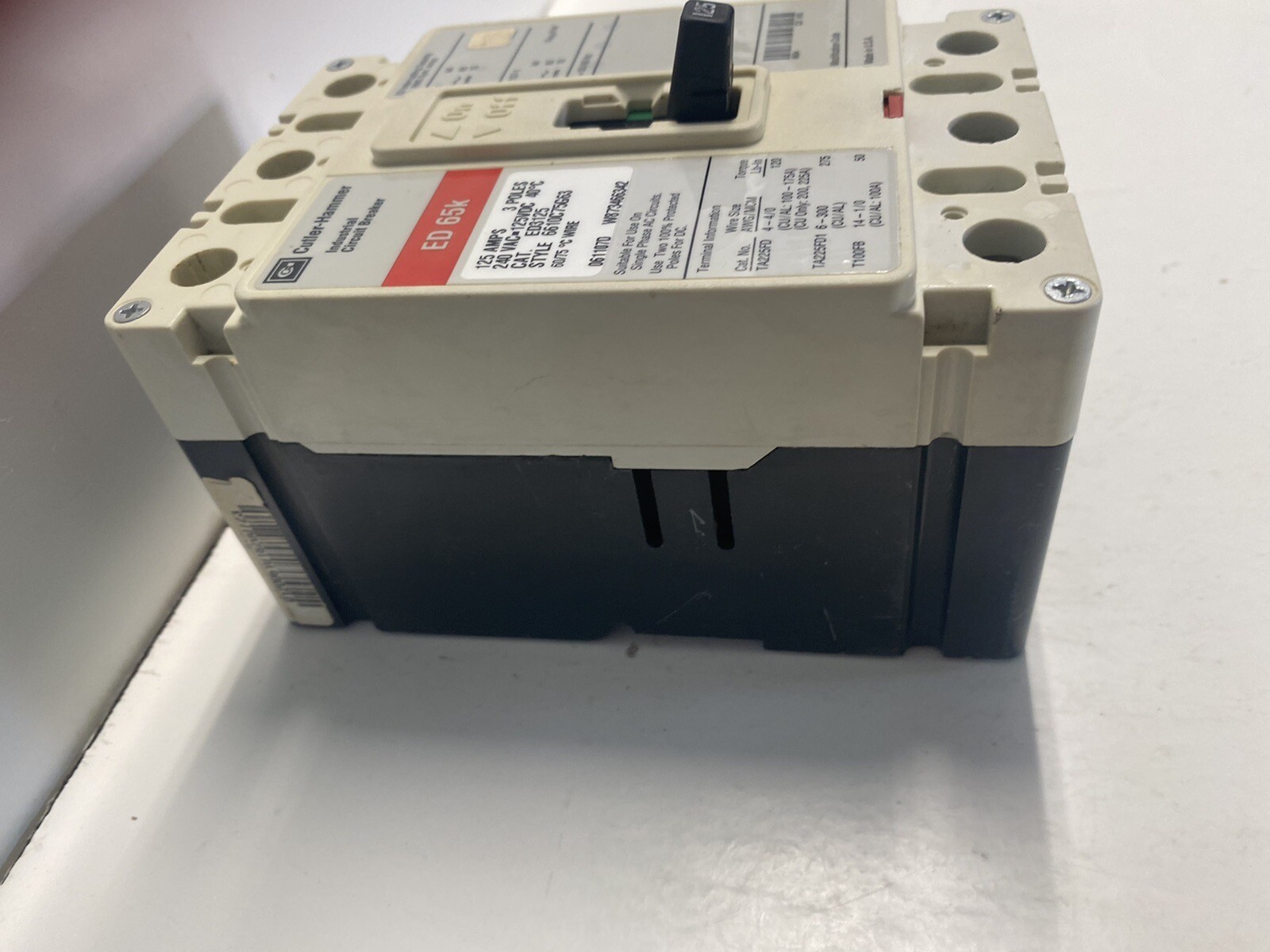 Cutler Hammer ED3125 125 Amp 240 VAC 3 Pole 65K Circuit Breaker Warranty ⚡️⚡️