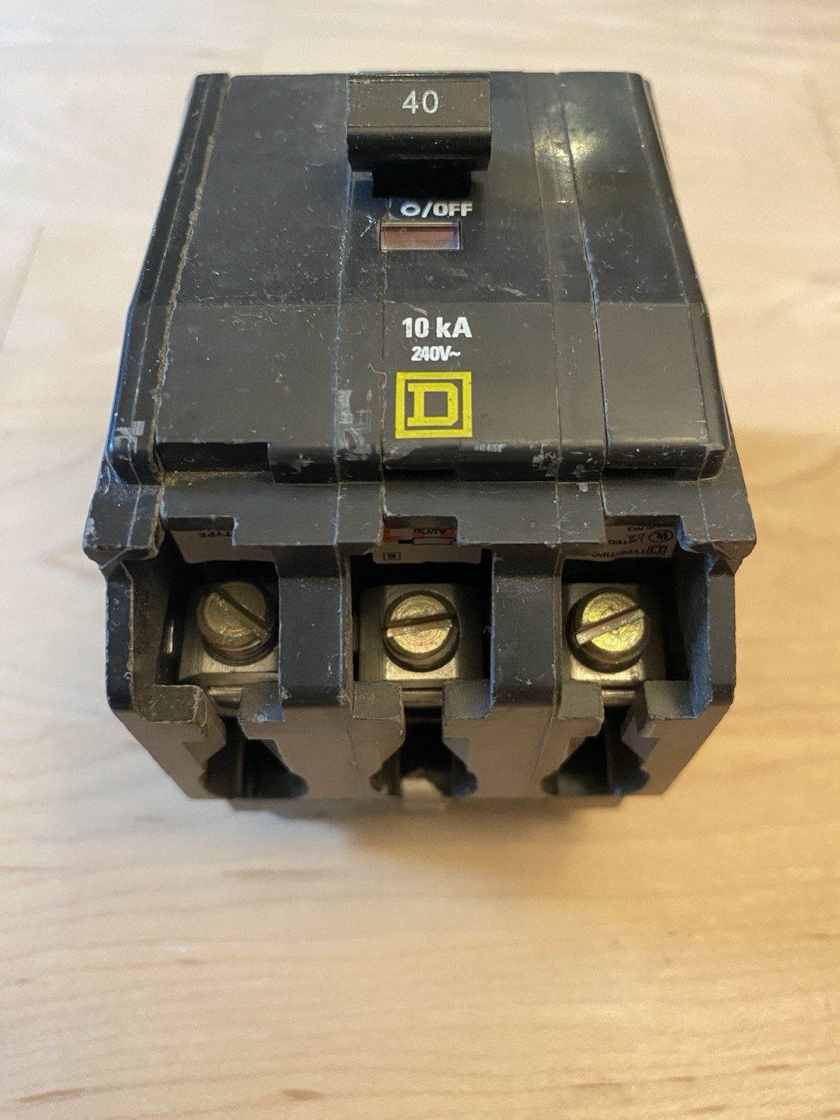 Square D QO340 Breaker 3 Pole 40 Amp Type QO Chip On Bottom
