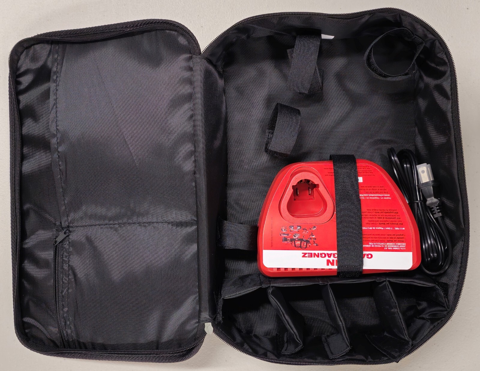 Case and charger for Milwaukee 2505 4-in-1 Install Drill Driver