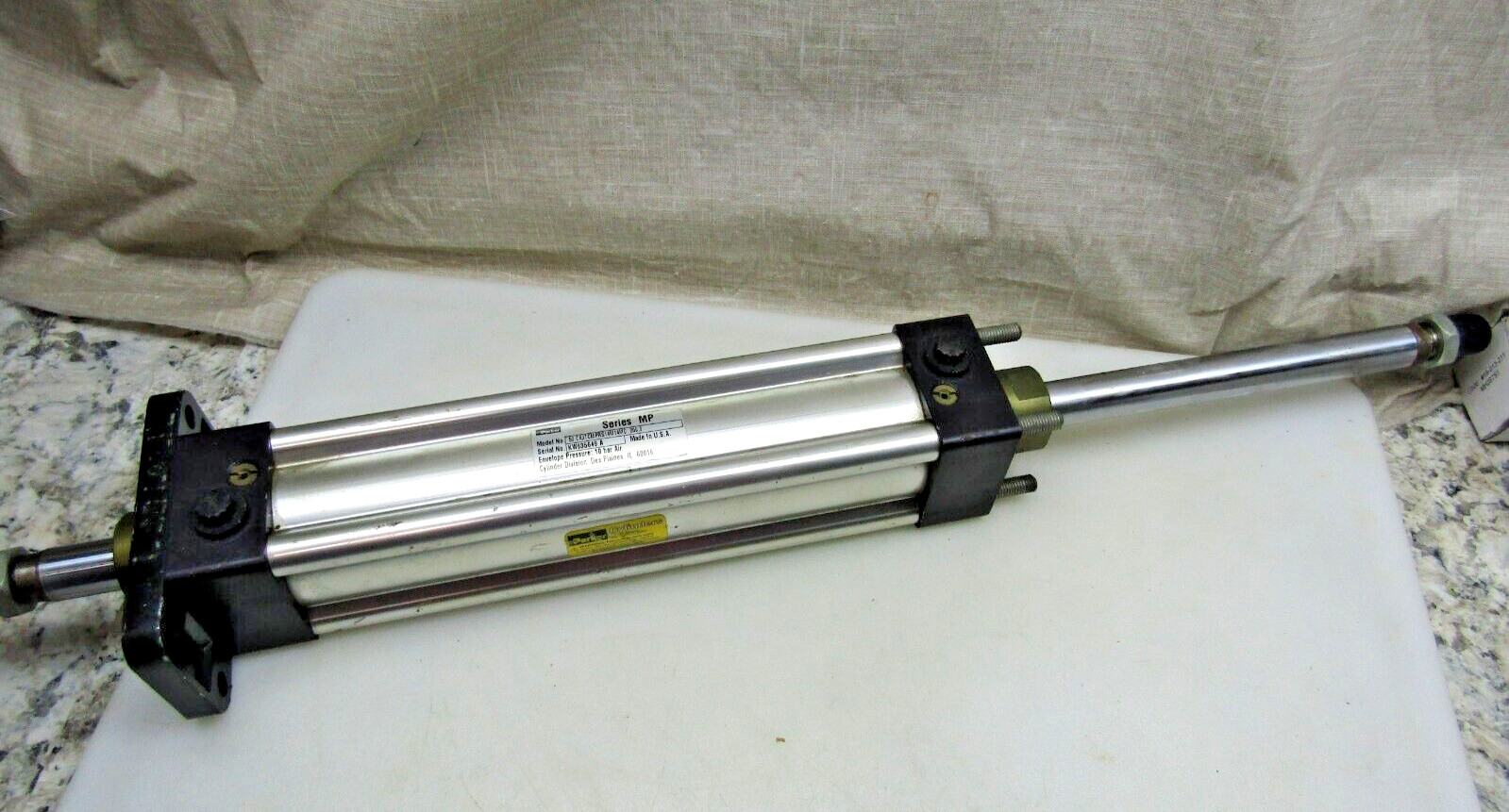 Parker 50CKJTCMPRS14M14MC 200.0 Double Pneumatic Cylinder 50mm Bore 200mm Stroke
