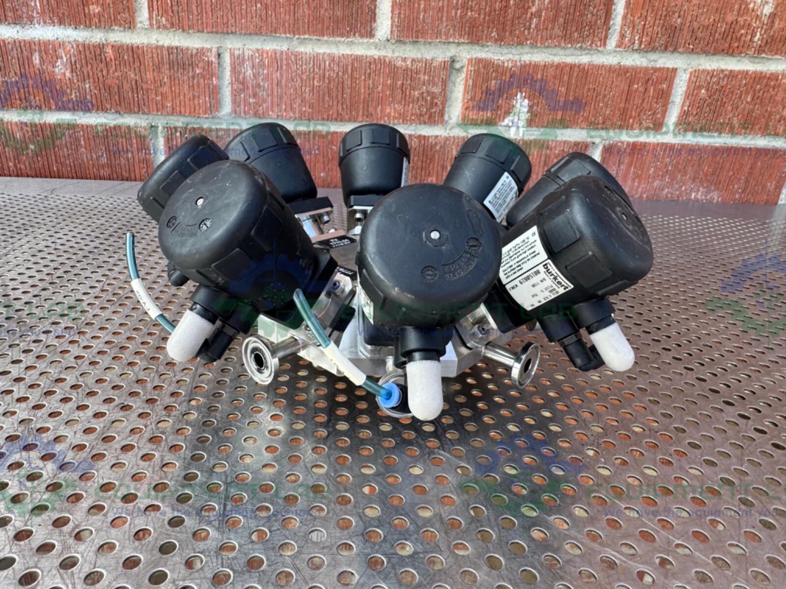 Lot of 8 – Burkert 2031 A 8.0 00 00 0000 9-Way Pneumatic Solenoid Valve