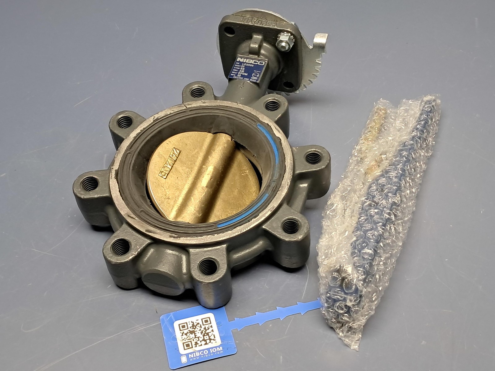 Nibco 4″ – Lug Style Butterfly Valve Ductile Iron, EPDM Seat – LD-2000-3