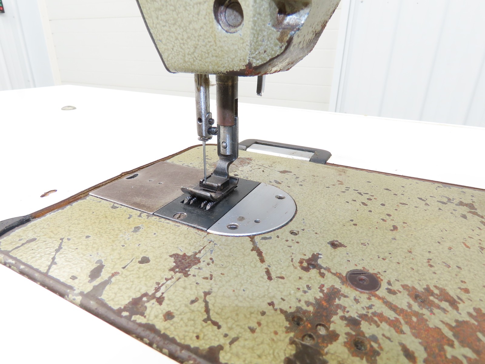 Singer 457 Industrial Sewing 3-step Zig Zag Rotary Take-up Machine 220VAC 3Ph