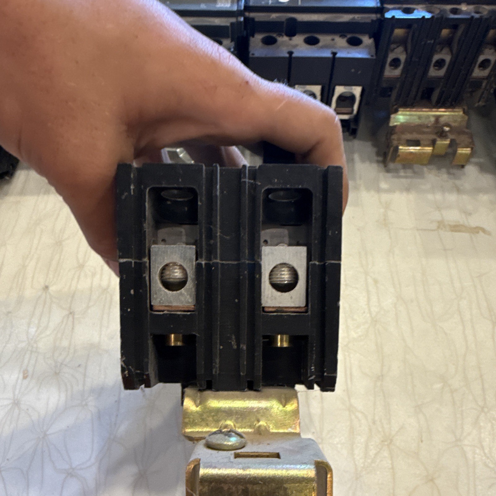 Square D FA24060AB Circuit Breaker 60A 2-Pole 201-250V AC Type FA Thermal