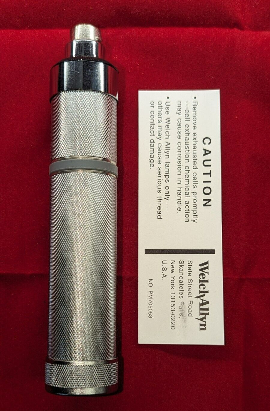 Welch Allyn 71020-B 3.5V Battery Handle – NEW IN BOX – Takes «C» batteries