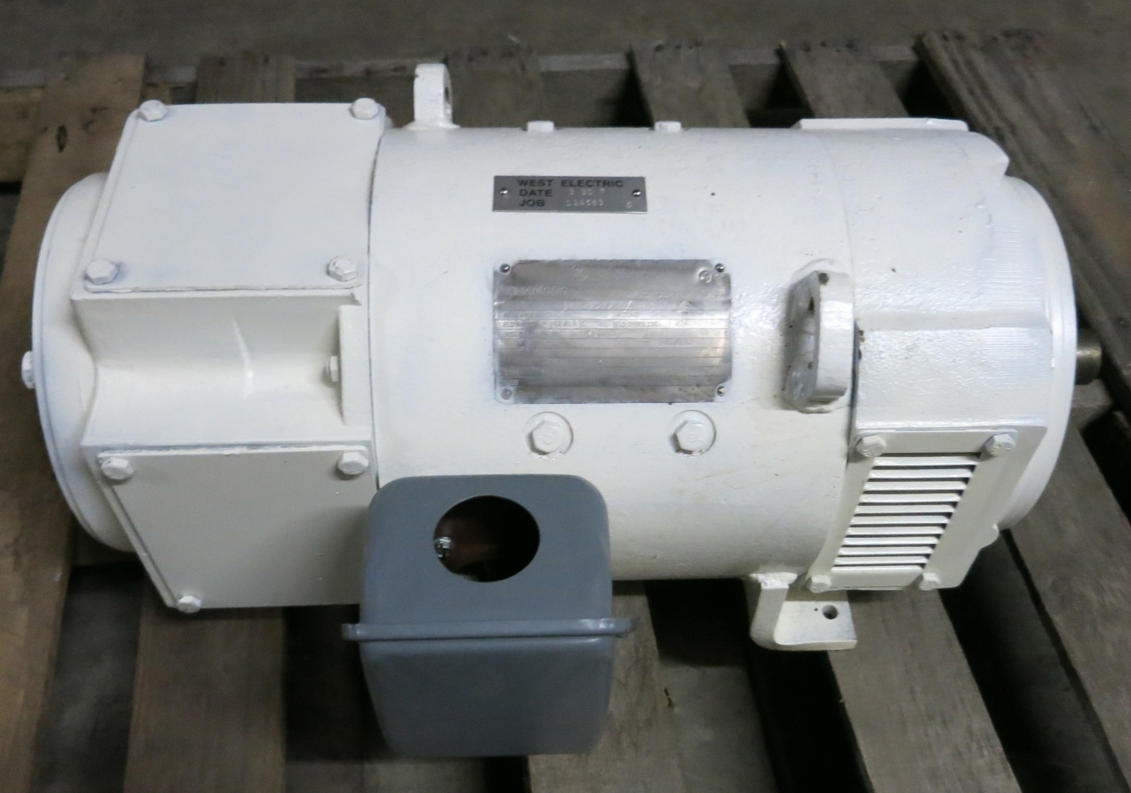 GE KinaMatic Direct Current Motor 10HP Motor 2500/3000 RPM DPFG-BV CD216ATC