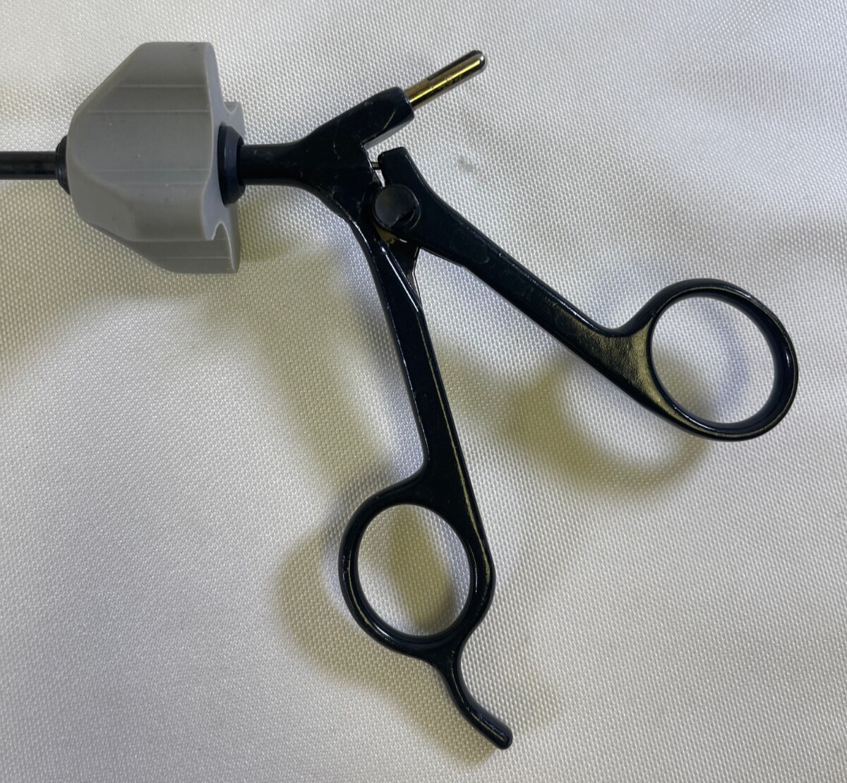 Aesculap PO950R ADTEC 5mm x 33cm Monopolar Mini Metzenbaum Scissor Laparoscopy