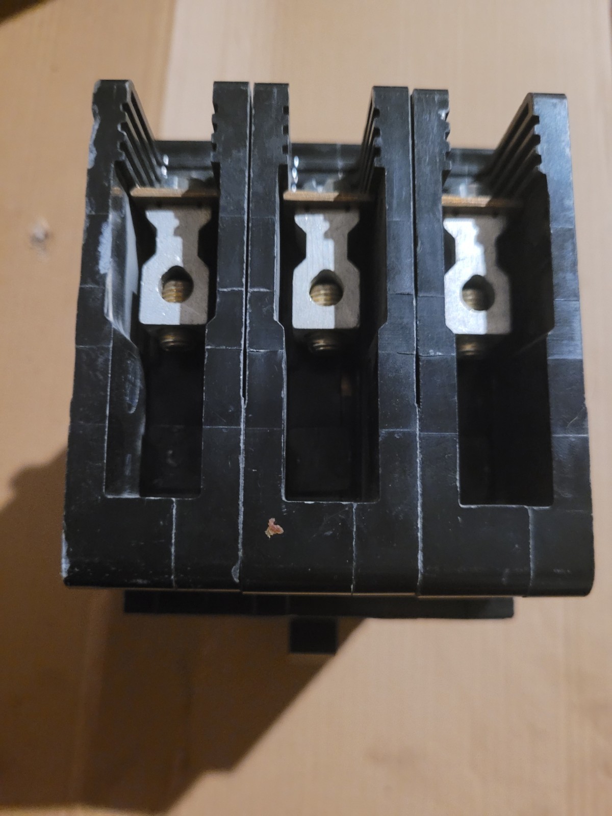 SQUARE D EGB34030 Bolt-On Circuit Breaker 3 Pole 30A 480/277V 35kA