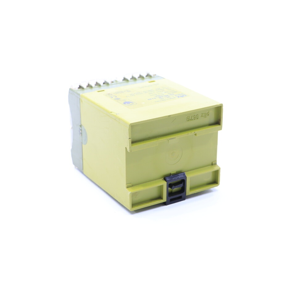 * PILZ PNOZ 1 3S/1O 475695 SAFETY RELAY