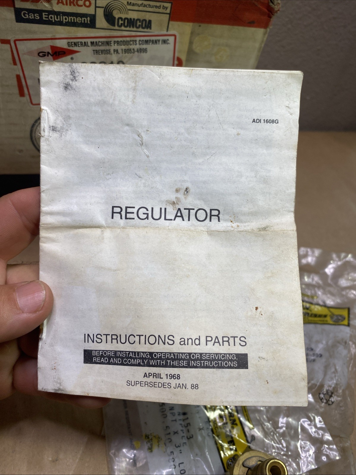concoa airco cga 555 Two Stage Nitrogen Gauge Regulator (I Think It’s New)