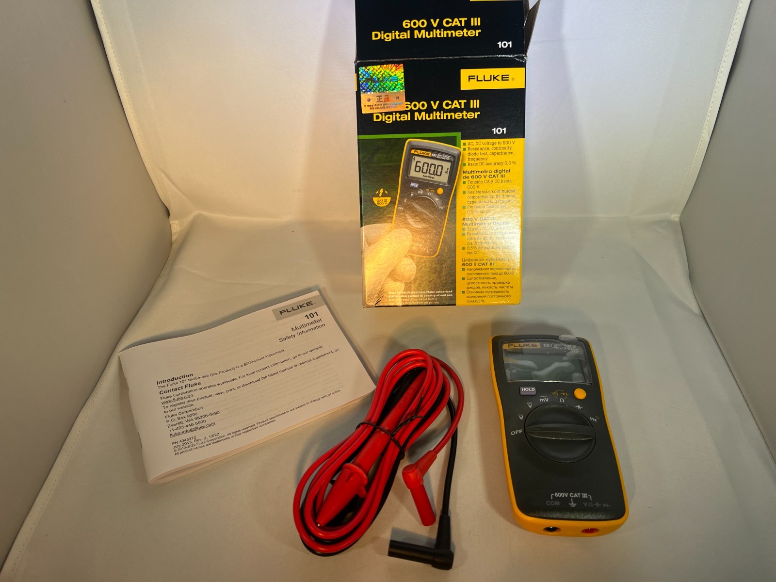 Fluke 101 Basic Digital Multimeter BRAND NEW, NEVER USED!