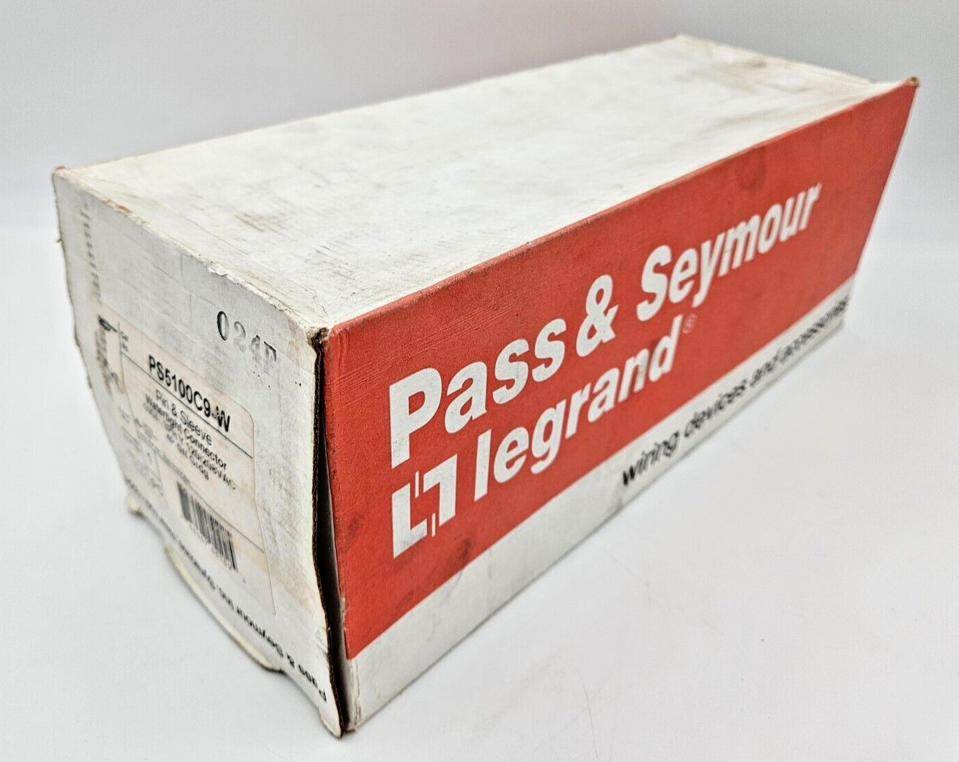 Pass & Seymour PS5100C9-W Pin & Sleeve Watertight Connector, 100A, 120/208V