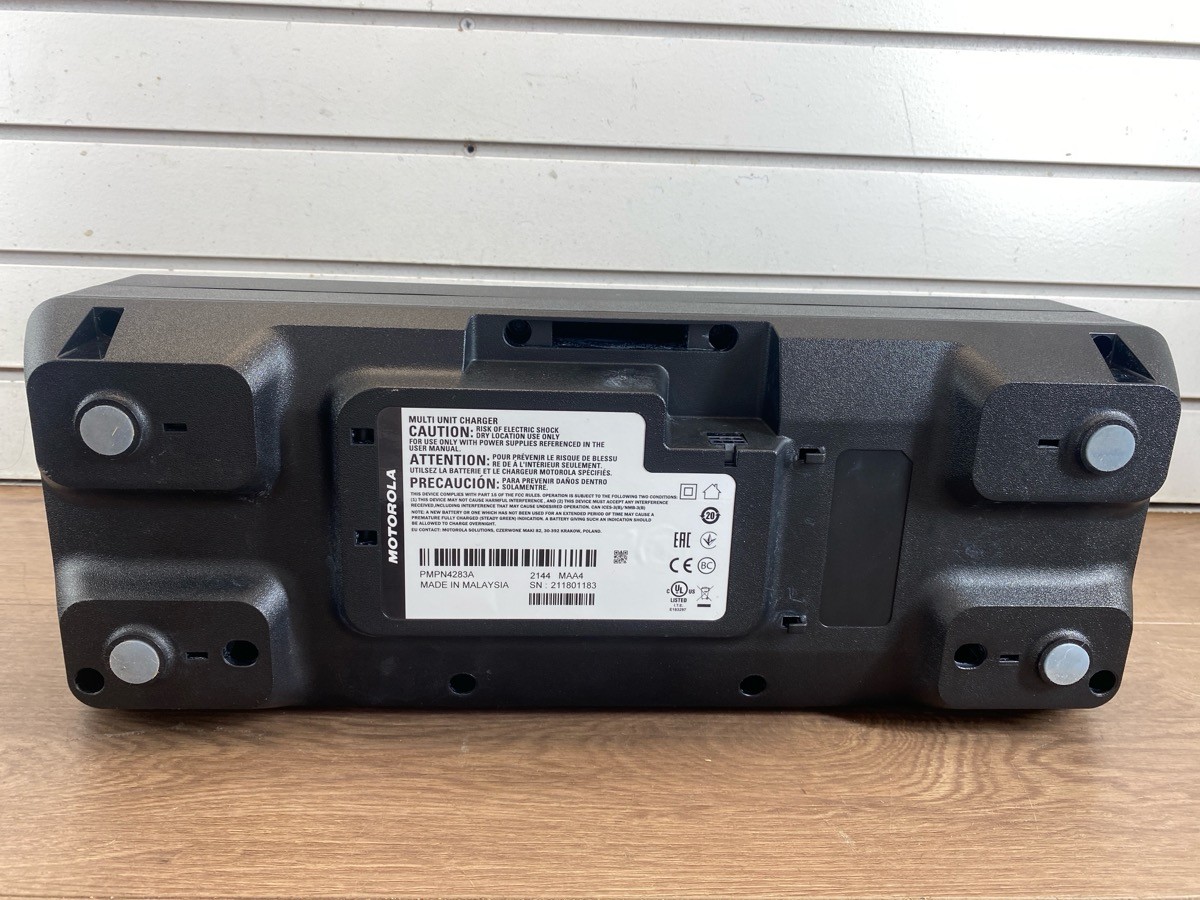 MOTOROLA IMPRES 2 RADIO 6 BANK CHARGING STATION PMPN4283A (WCP038499)