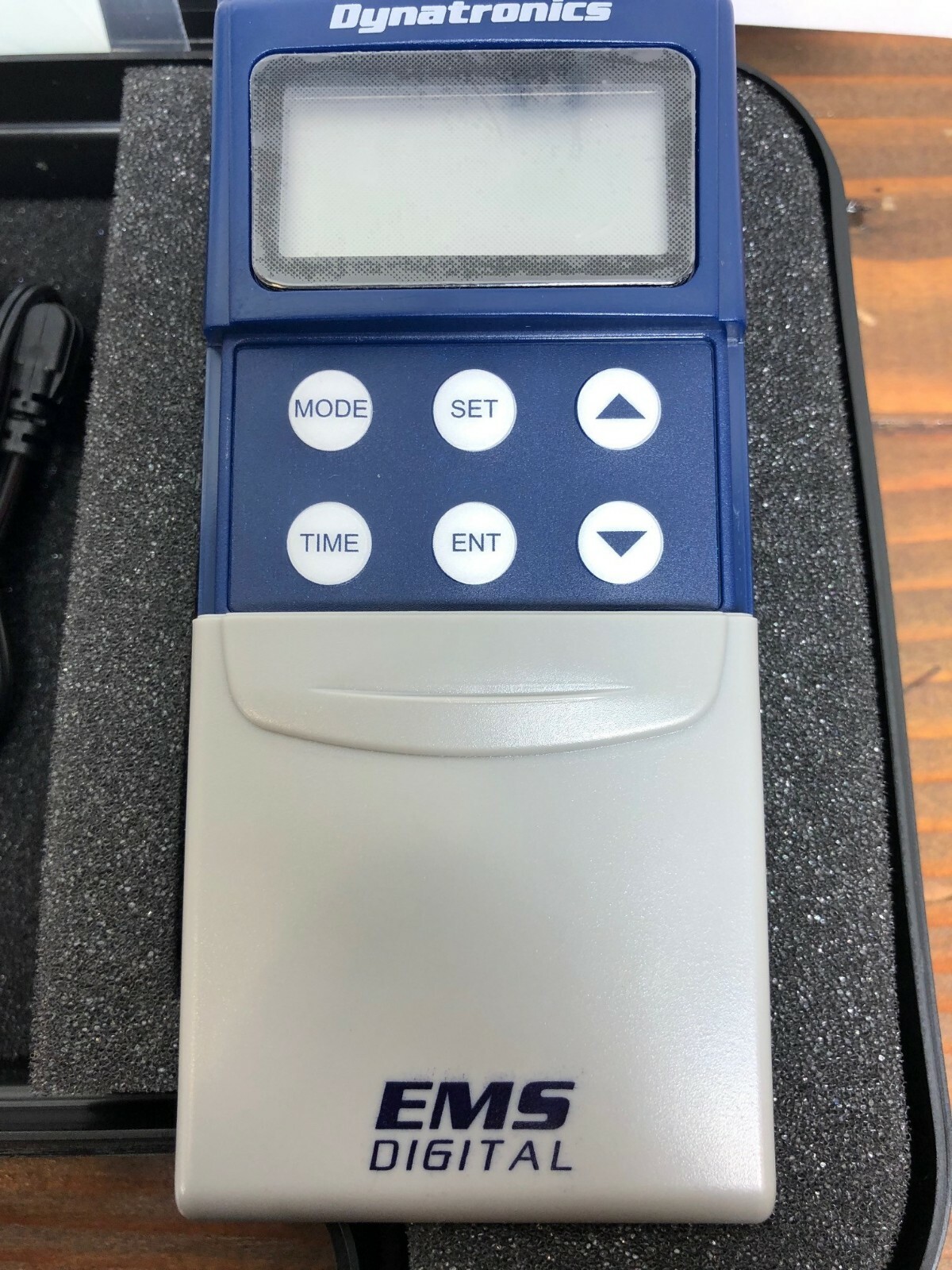 Dynatronics Digital Portable EMS UNIT – Powered Muscle Stimulation Kit – 4 PADS