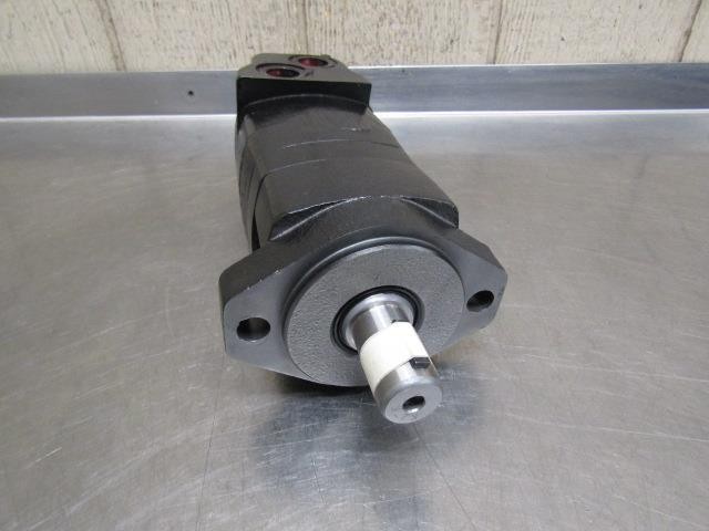 OEM Eaton Char-Lynn 104-1007-006 Hydraulic Motor 18.7 cu.in REBUILT