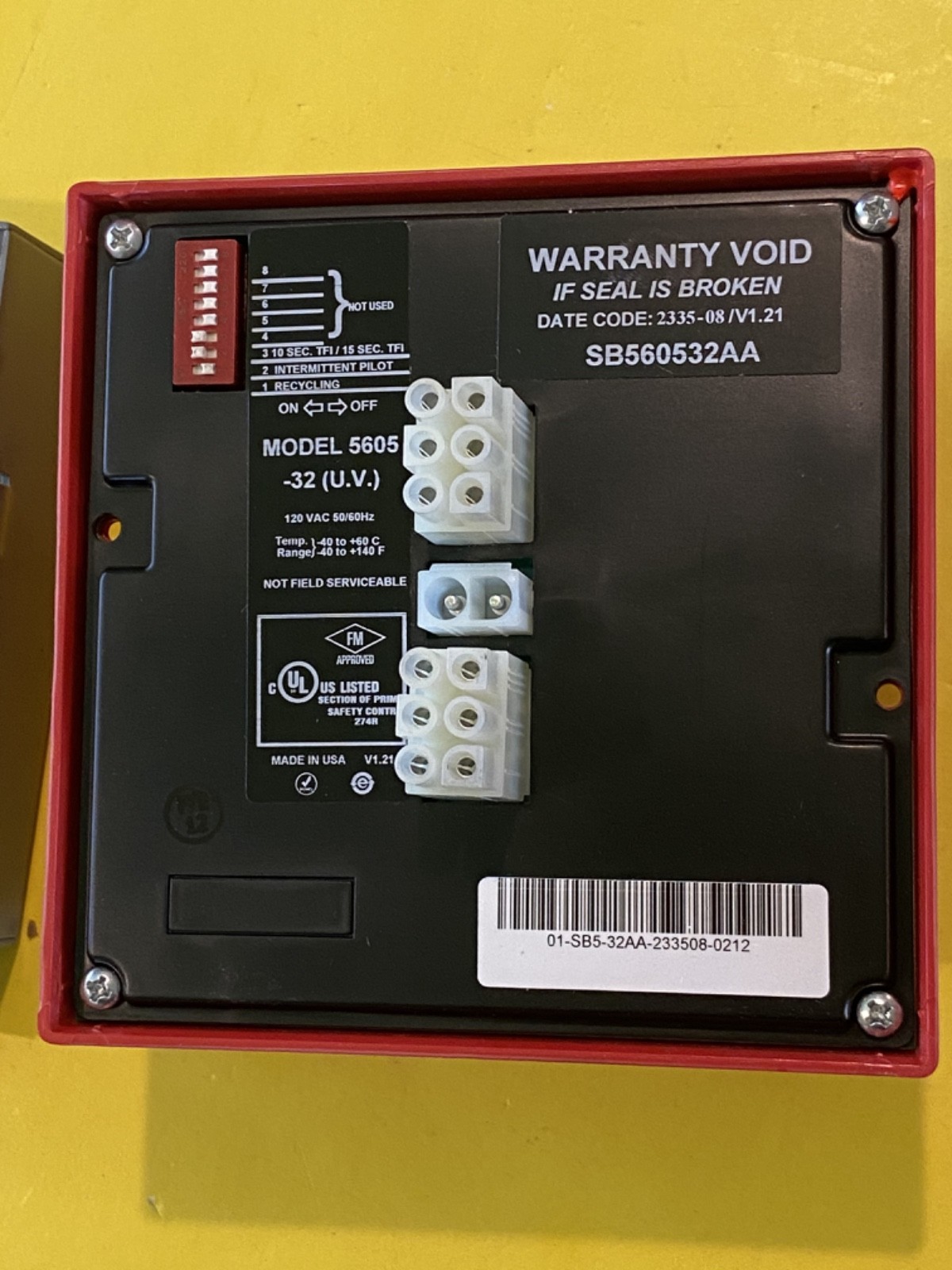 FIREYE SB560532AA SB Series Safety Control w/Eclipse back plate Free US Shipping