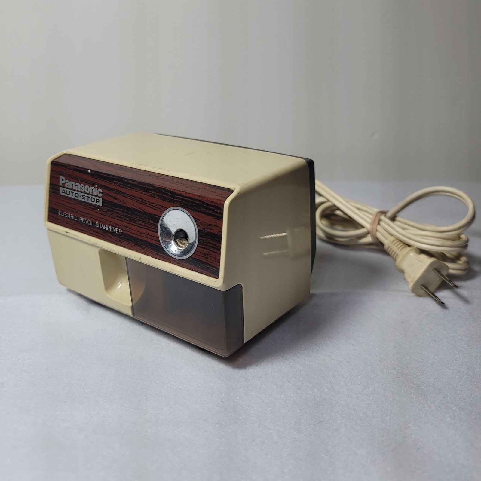 Panasonic KP-110 Electric Pencil Sharpener Auto-Stop Woodgrain Vintage Japan